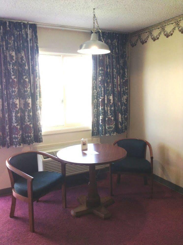 Dollinger'S Motor Inn Albion エクステリア 写真